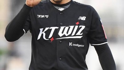 '7년을 함께한 용병 아닌 가족' 쿠에바스, 진짜 떠난다...KT, 새 외인 머피 27만7000달러 영입 [공식발표]