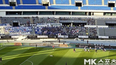 홍콩전과 완전히 다른 ‘4군 내세운’ 일본, 중국에 2-0 완승···‘호소야·모치즈키 연속골’···‘관중 수 1,661명 기록’ [MK용인]