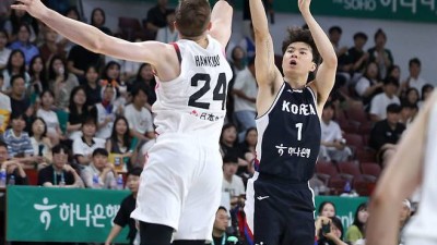 '한일전 또 완패' 日 한숨 韓에 공·수 모두 뒤처졌다, 주도권 못 빼앗고 패배