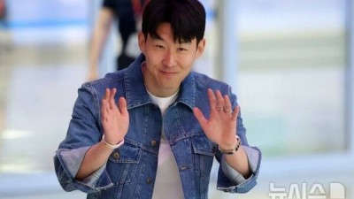 韓 좌절 손흥민, 가족과 시간 보낸 후 조금 늦게 복귀...미래 둘러싼 의문 여전→토트넘, 두 명의 공격수 영입 시사하는 바 크다