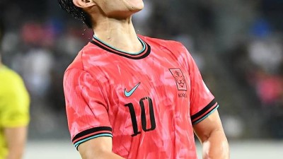 한국 축구 역사상 이런 치욕 없었다...중국이 놀린다 일본은 3~4군, 한국 준우승은 3위 中보다 고통