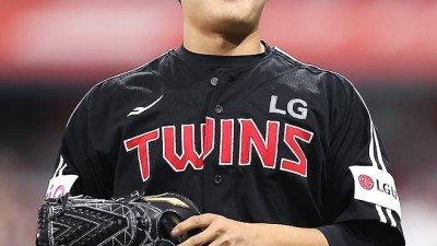 KBO 초특급 에이스보다 구속이 빨랐다…춤추고 157km 던진 LG 괴물루키, 벌써부터 후반기 행보 주목