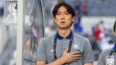 “홍명보호, 현대축구 흐름에 뒤처져…축구력·행정력 밑천 드러나” 신문선 교수가 바라본 동아시안컵 [MK인터뷰]