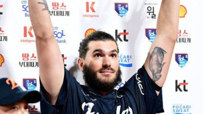 한화 어디서 이런 투수를 데려왔나, 파죽의 개막 12연승→정민태+헥터 보인다 “동료들 없었다면 이런 결과 불가능”