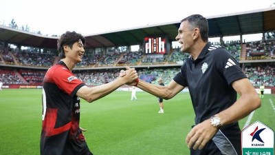 기성용, 포항 데뷔전서 '스승 포옛' 전북에 2-3 대역전패…전북은 공식전 '21G 무패행진'[현장리뷰]