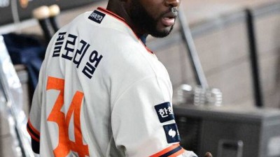 KIA전 사구로 바뀐 인생…‘6주 알바’에 밀려 방출 칼바람, 비운의 외인 위로받다 “만일 다른 곳 가면 잘되길”