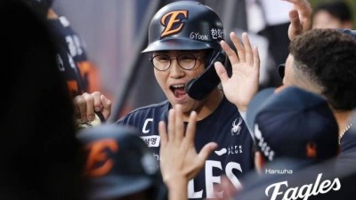 지는 법을 잊은 한화 이글스, '90억' 해결사가 이끈다
