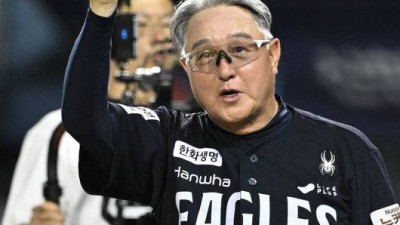 40년 만에 대기록 이끈 ‘158km 9K쇼’, 김경문도 반했다 “문동주 훌륭한 피칭, 완벽하게 역할 해냈다” [오!쎈 잠실]