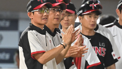 8회 6실점 무너진 필승조, 되살린 9회초 대역전극...염갈량 감격 안좋은 흐름으로 갈 수 있었다
