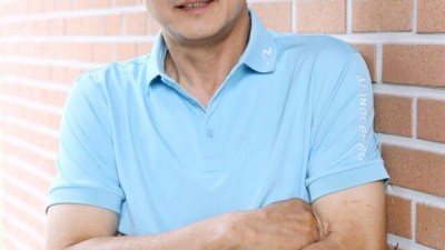 “한화 이제 (우승)할 때 됐다…(김)경문이 형이 잘 하잖아요” 한대화 前 한화 감독도 느끼는 우주의 기운 ‘우승 기원’[MD횡성]
