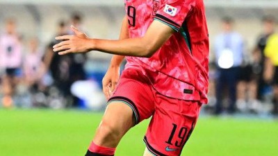 경합 도중 갑자기 '니킥' 날린 오세훈...깜짝 놀란 日 팬들 저게 무슨 행동이야?