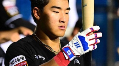 폰세가 MVP 못 받을 수도 있다니, 호세-테임즈급 괴물 타자 때문에…대체 왜 성적이 안 떨어지지?