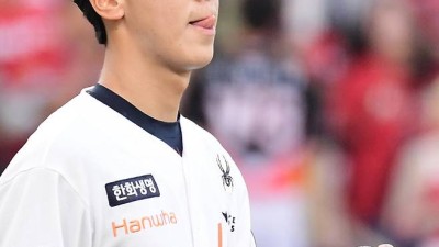 이게 무슨 일이야?! 한화 11연승 먹구름! → 선발 황준서 1회부터 주저앉았다.. 케이브-양의지-박준순 홈런 3방 쾅쾅쾅!