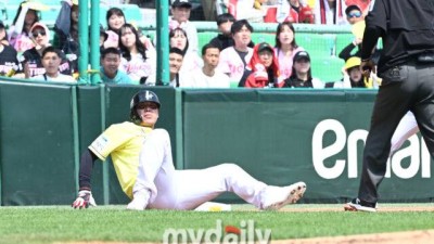 '이럴 수가' KBO 209홈런 거포, 투혼의 다이빙→어깨 통증→검진→2군행…서울로 이동, 아픈 걸 참고 뛰었다 [MD대전]