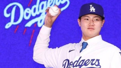 '메이저리그에서 2선발을 맡을 잠재력', '박찬호→류현진' 계보 잇는다! 韓 투수 최고 유망주 장현석, LA 다저스 유망주 랭킹 13위로 '껑충'