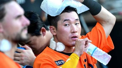 경기 중에도 먹었다 한 달 만에 6kg 찌우다니…황영묵 보이지 않는 노력→7월 타율 .471 '부활'