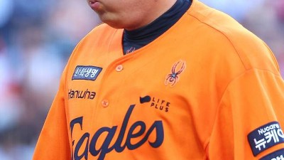류현진 몸에 특이사항 없다 그래서 더 충격이다, 1이닝 강판 최악투가 하필 '류김대전'에서