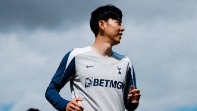 ‘손흥민 78분 침묵’ 토트넘, 3부 위컴에 2-2 무…쏘니 나가자마자 프랭크 감독은 ‘경기장 OUT’