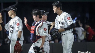 “(김태형)감독님 눈빛만 봐도…” 롯데 아픈손가락의 156km 폭발, 8년 기다렸는데 9일 기다림은 아무 것도 아니다[MD부산]