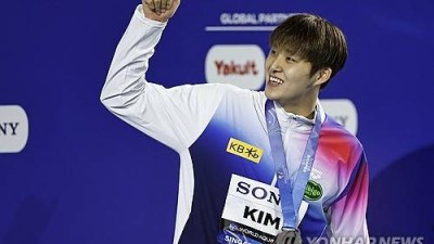'박태환도 못한 기록' 김우민, 세계선수권 자유형 400m 2연속 메달 쾌거