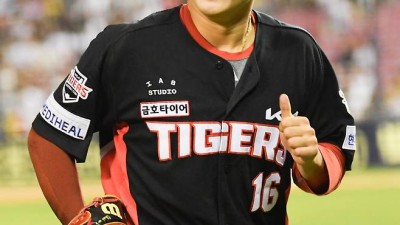 '충격' KIA는 왜 프랜차이즈 스타, 국대 외야수를 갑자기 포기했나...극단적 트레이드 강행 왜?