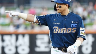 'KIA발 대충격 트레이드'…'98억→64억' 현역 타율 3위 '예비 FA' 직격탄 맞나?