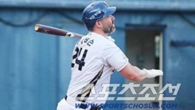 '데이비슨이 미쳤어요.' 치료받을 시기에 퓨쳐스 출전. 홈런까지 쳤다. 감탄한 호부지 콜업 고민해야겠다[부산 코멘트]