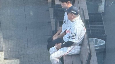 2군 내려가는 선수에게 ‘따듯한 격려’→김경문 감독이 ‘명장’이라고 불리는 이유 [SS대전in]
