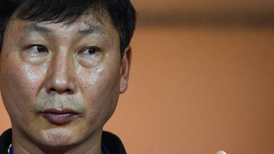 '물병으로 방해했다' 비난에 김상식 일부러 놓은 것 아니다 해명... 롱스로인 방해 논란에 오해 일으켜 죄송