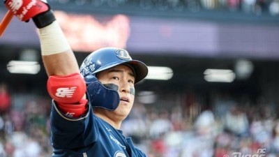 아직 5강 도전 중인데, NC 왜 '2583안타 베테랑' 팔았나... 시즌 포기 전혀 아냐, 한화 요청 있었다