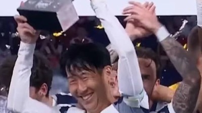 ‘손흥민 또 우승컵 들었다!’ 72일 만에 ‘트로피 2개’ 주장 자격으로 번쩍→토트넘, 아스널 0-1 격파