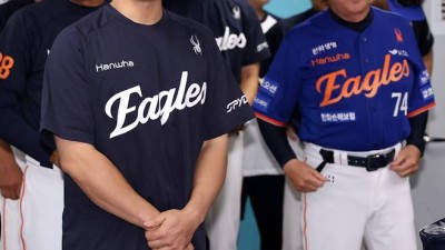 감독님 애들 다 알아요…한화도 떠들썩했던 트레이드, 손아섭 격하게 반겼다[광주 현장]