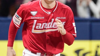 기껏 트레이드했더니.. '첫 홈런' 치고 아프다 2군행 → 갑자기 타이트하다고.. 답답하죠