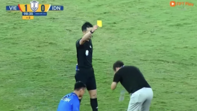 베트남 언론의 충고 “김상식 감독, 심판에게 한국식으로 고개 숙이면 안돼”