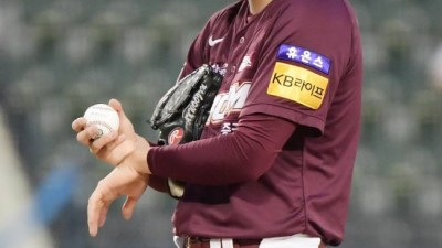 '날벼락' 안우진 부상으로 복귀 불발되나 정확한 상태 파악 중