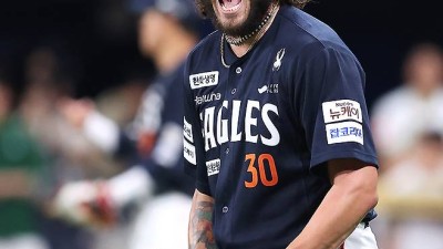 폰세 아닌 문동주? 바꿀 수 있는데, 명분도 있는데…한화는 LG보다 페넌트레이스를 봤다