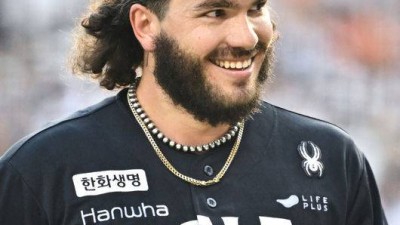 PS까지 생각했다 LG가 다 따라왔는데…폰세 주 2회 등판 포기, 더 길게 바라본 한화