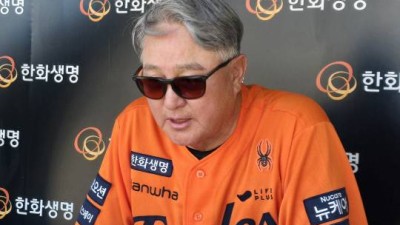 예상 깨진 선발진…한화 문동주 출격, 심우준 결장, 폰세는 관리 모드