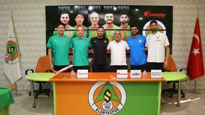 2026 월드컵, 대표팀 기둥으로 황의조, 알라니아스포르 재계약 서명식 참석…2027년까지 동행