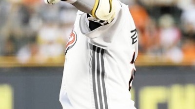 '프랜차이즈 최다 홈런' 김재환, 발가락 미세골절! 그래서 9회 찬스에 못 나왔다