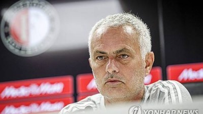 정말 슬프다 무리뉴, 기자회견 도중 눈물 쏟았다…옛 제자 사망 소식→내 역사의 일부가 사라졌다 애도