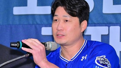 이대호, 오승환 '불꽃야구' 입단 권유? 예능 출연 선·후배 전화 몰려…제2의 인생 아직 결정 안 해 [인천 현장]