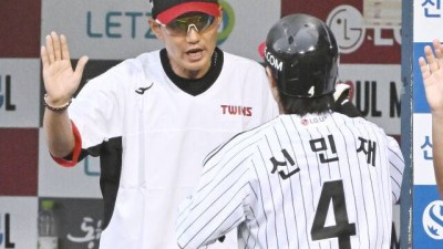 7연속 위닝→하루 만에 1위 다시 탈환, 염경엽 함박웃음 선수단 전체 집중해 승리 만든 점 칭찬해 [MD잠실]