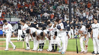 한화 161㎞→158㎞→156㎞ 트리오 떴는데, 불펜이 폭삭 무너졌다니… KT의 재수 없는 시리즈는 해피엔딩