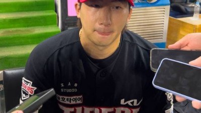 공이 잘 잡히지 않았는데 캡틴의 어깨가 KIA를 살렸다…롯데 육상부 잡은 천금 보살, 50승+4위 탈환 [오!쎈 부산]