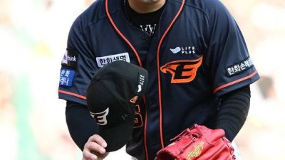 '또 충격 역전패' 한화 철벽 불펜 지쳤는데…죽으란 법 없다, 군대서 '46홀드' 지원군 온다