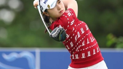 박현경, 제주삼다수 대회 둘째날 '61계단 껑충' [KLPGA]