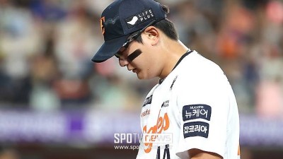 체인지업 정말 좋았다 LG도 김서현 공에 놀랐는데…또 열린 한화 뒷문, 8월 불펜 ERA 꼴찌