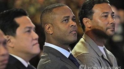 한국 감독 '나가!', 명분 없이 쫓아내더니…후임 사령탑 월드컵 예선 직전 '레전드 매치 참가'→클린스만과 비슷?
