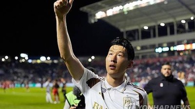 메시처럼 리그 바꾼다→지루보다 더 잘해 극찬 쏟아지다…미국 뒤흔든 SON 데뷔전